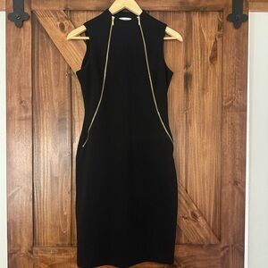 Calvin Klein Elegant Black Sleeveless Dress with Zipper Detail